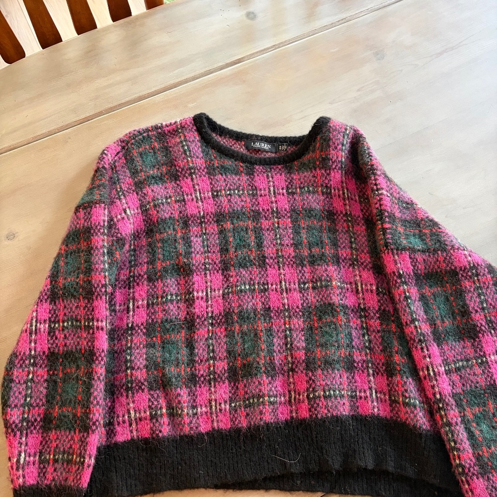 Sweater lot